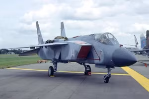 Tiêm kích cất cánh thẳng đứng Yak-141 sẽ là kẻ diệt UAV hoàn hảo?