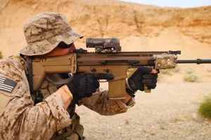 Kỷ nguyên súng trường tấn công module độc đáo FN SCAR chính thức khép lại