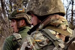 Sĩ quan huấn luyện Anh kinh ngạc trước độ tinh nhuệ của binh lính Ukraine