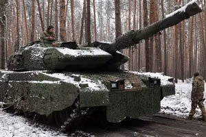 Ukraine đã mất gần như toàn bộ số xe tăng Stridsvagn 122