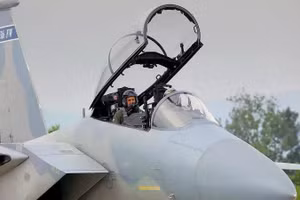 Cựu phi công NATO 'thân Putin' sắp trở thành cơn ác mộng tồi tệ nhất của EU 