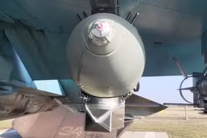 Video đặc biệt từ mặt đất về chuyến bay của bom FAB-1500 gắn module UMPC