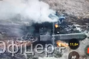 Đoàn thiết giáp với 12 xe tăng và xe chiến đấu bộ binh bị phá hủy gần Andriyivka