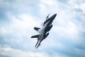 Quốc gia ASEAN mua 30 máy bay F/A-18 đã qua sử dụng để phối hợp cùng Su-30