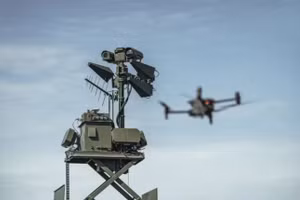 Pháo đài vô tuyến điện tử chống máy bay không người lái