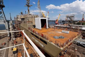 Đóng hàng loạt tàu đổ bộ Dự án 11711 với cấu hình mới
