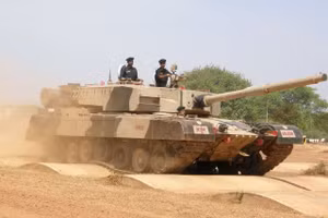 Mỹ trở thành 'cứu tinh' cho xe tăng chiến đấu chủ lực Arjun