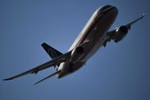 Thảm họa Superjet 100 cho thấy rõ nguy hiểm của động cơ phương Tây?