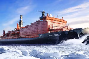 2 tàu phá băng hạt nhân không giúp được 1 tàu LNG trên Tuyến đường biển phía Bắc