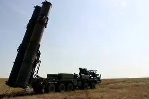 Chuyên gia: S-500 là đối thủ xứng tầm với máy bay tàng hình hiện đại