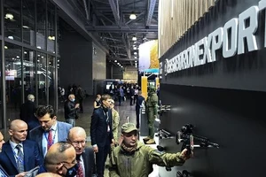 'Nỗ lực cô lập Moscow trên thị trường vũ khí của phương Tây đã thất bại'