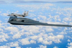 Máy bay ném bom tàng hình B-2 Spirit tới Qatar sẵn sàng tấn công Iran