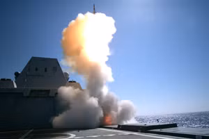 Mỹ sắp có phiên bản mạnh nhất của khu trục hạm Zumwalt