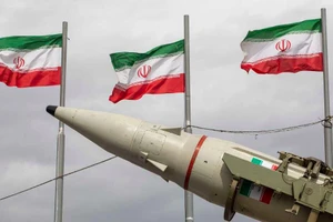 Bloomberg: Iran ngày càng cứng rắn và đã tìm ra cách kiếm lợi từ chiến tranh