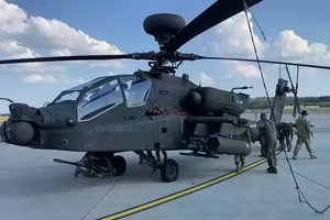 Mỹ lên kế hoạch đánh bại Iran ở eo biển Hormuz bằng AH-64 Apache và A-10