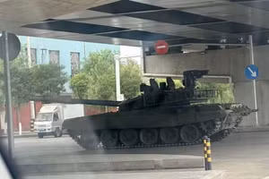 Phát hiện xe tăng T-72 nâng cấp cực kỳ bí ẩn ở Trung Quốc