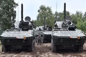 Cối tự hành M120 Rak siêu hiện đại lần đầu tiên bị hạ gục bởi Lancet