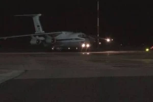 Máy bay Il-76 âm thầm chở vũ khí tới Caracas?