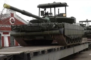 Uralvagonzavod tặng quân đội Nga bao nhiêu chiếc T-72 và T-90M trong năm 2024?