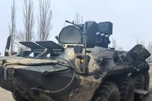 BTR-80 với module chiến đấu lạ xuất hiện trên chiến trường