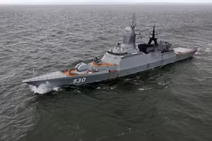 Quân đội bắt đầu hộ tống các tàu của hạm đội bóng tối