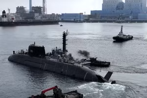 Tàu ngầm mới nhất của Đài Loan gặp sự cố ngay khi thử nghiệm trên biển