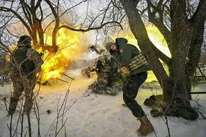 Báo Mỹ: Pháo binh có ưu thế hơn máy bay không người lái