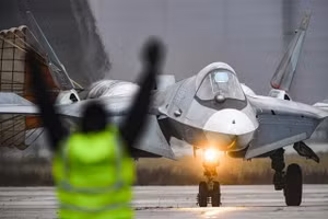Su-57 làm thay đổi cán cân quyền lực ở 'vùng an toàn' của NATO