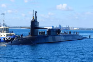 Tàu ngầm hạt nhân USS Michigan đã mất tích hơn một tháng