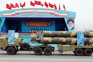 Iran thất vọng về hệ thống phòng không S-400?