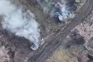 Bẻ gãy cuộc tấn công cơ giới với hàng chục thiết giáp gần Pokrovsk