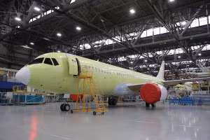 Thiết bị mới của Nga được đưa vào cơ sở sản xuất máy bay MS-21 và Superjet