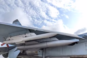 Tình báo Mỹ lo ngại Nga triển khai tên lửa hạt nhân không đối không