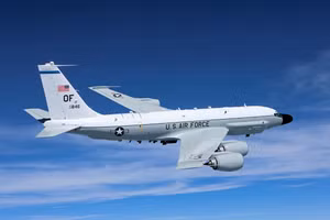 RC-135V Rivet Joint xuất hiện trên Biển Đen