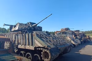 Xe chiến đấu bộ binh M2 Bradley chiến lợi phẩm được trang bị pháo nội địa