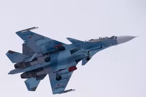 Tiêm kích Su-30SM rơi khi cố đánh chặn máy bay không người lái?