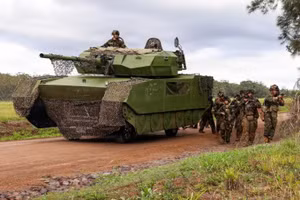 Quân đội Mỹ gây bất ngờ khi sử dụng xe tăng gỗ dán