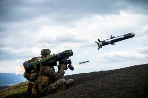2.500 tên lửa Javelin giúp Ba Lan hi vọng chặn 'dòng thác xe tăng' từ Kaliningrad?