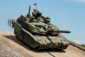 'Cơ hội sống sót của siêu tăng Altay là rất mong manh'