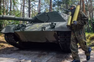 Đức yêu cầu giảm hơn 10 tỷ euro viện trợ của Bộ Quốc phòng cho chiến sự