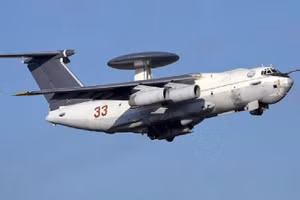 A-50 'chiếu sáng' F-16 Ukraine để tên lửa phòng không bắn hạ