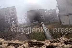 Xe tăng bẻ gãy cuộc tấn công theo hướng Rodynske 