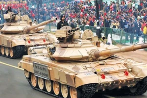 Giao nhận xe tăng T-90S đầu tiên được nâng cấp lên chuẩn Bhishma Mk 3