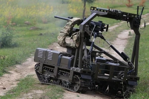 Droid TW 12.7 với súng máy thay thế bộ binh giữ vững vị trí trong một tháng rưỡi