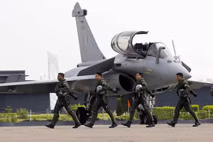 Ấn Độ sẽ hủy mua 114 tiêm kích Rafale do 'bất bình' với Pháp?