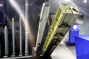 Lô tên lửa phòng không 9M333 đầu tiên được bàn giao vào năm 2026