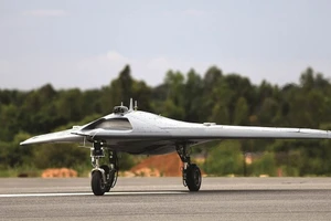Ấn Độ đặt mua nhiều UAV tấn công tàng hình 'tương tự S-70 Okhotnik'