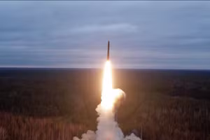 Tổng thư ký NATO: Tên lửa Nga có thể phá hủy châu Âu trong 5 - 10 phút