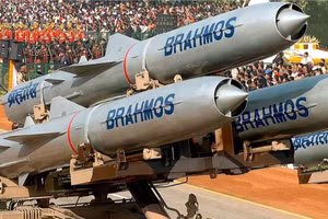 Ấn Độ ký hợp đồng bán tên lửa BrahMos trị giá 455 triệu USD cho đối tác bí mật