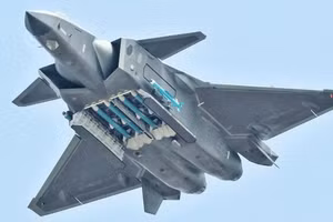 Số lượng tiêm kích J-20 Trung Quốc đã vượt xa F-22 của Mỹ